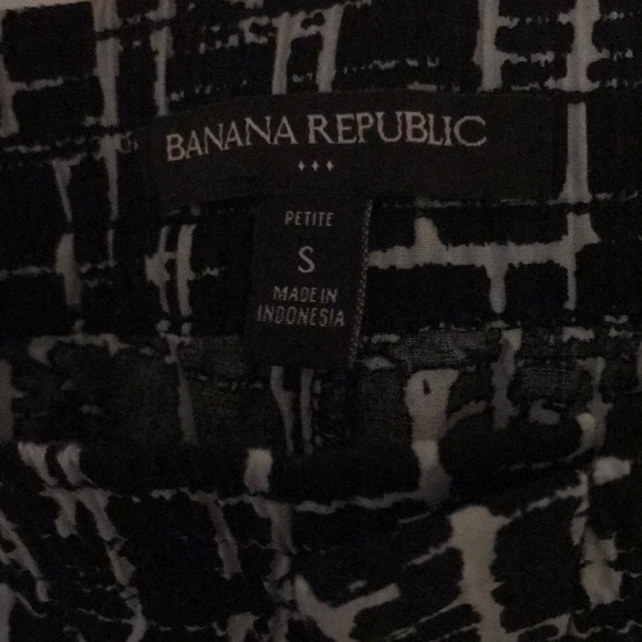 Banana Republic patterned pants - Picture 2 of 2